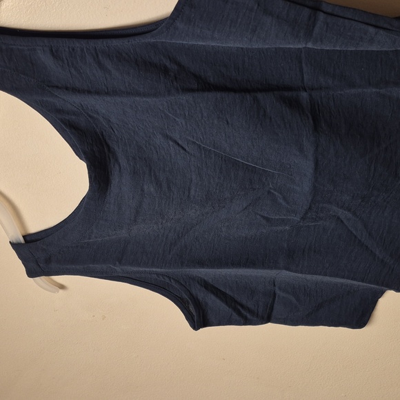 Summer 2 Piece Outfit (S) Round Neck Back, Sleevelees Tank - Picture 8 of 13